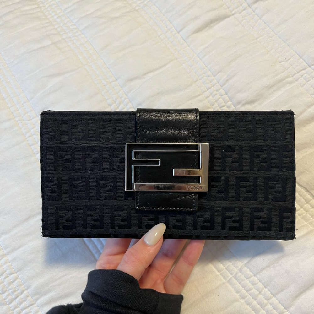💥 FENDI black Authentic wallet - vintage!💥